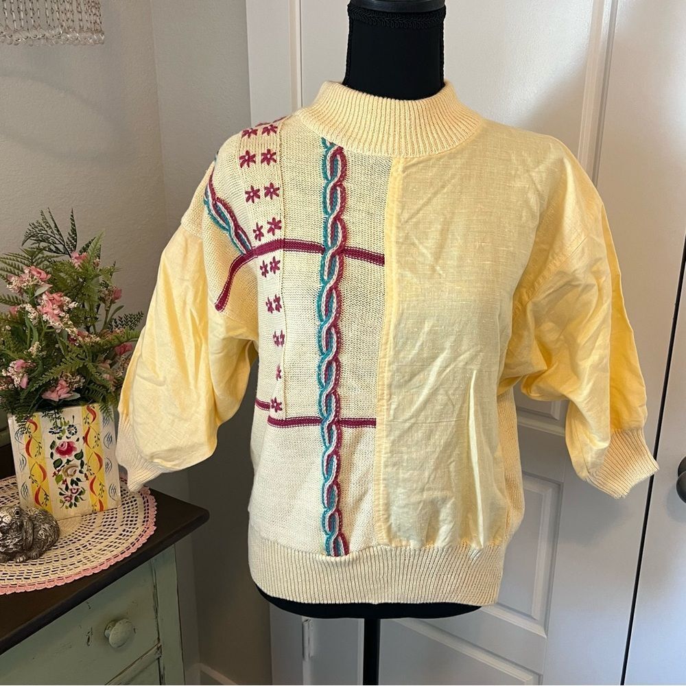 Shartex Vintage 80s Yellow Floral Embroidery Knit Sweater‎ Blouse M Cottage Core